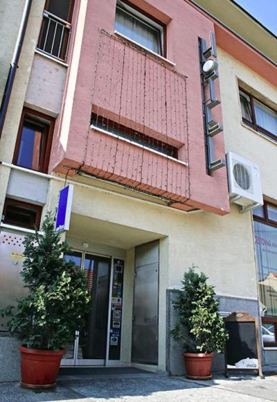 Hotel Maxim Svätý Jur Esterno foto